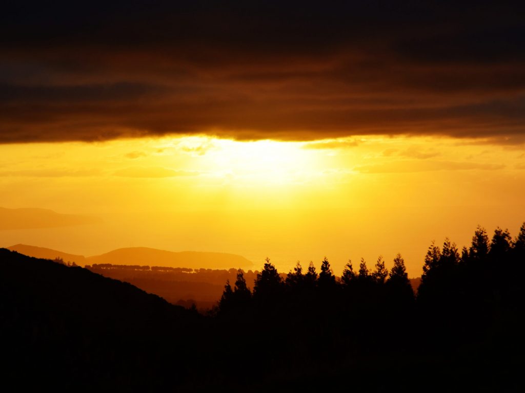 Pôr-do-Sol sobre São Miguel Pôr do sol sobre São Miguel