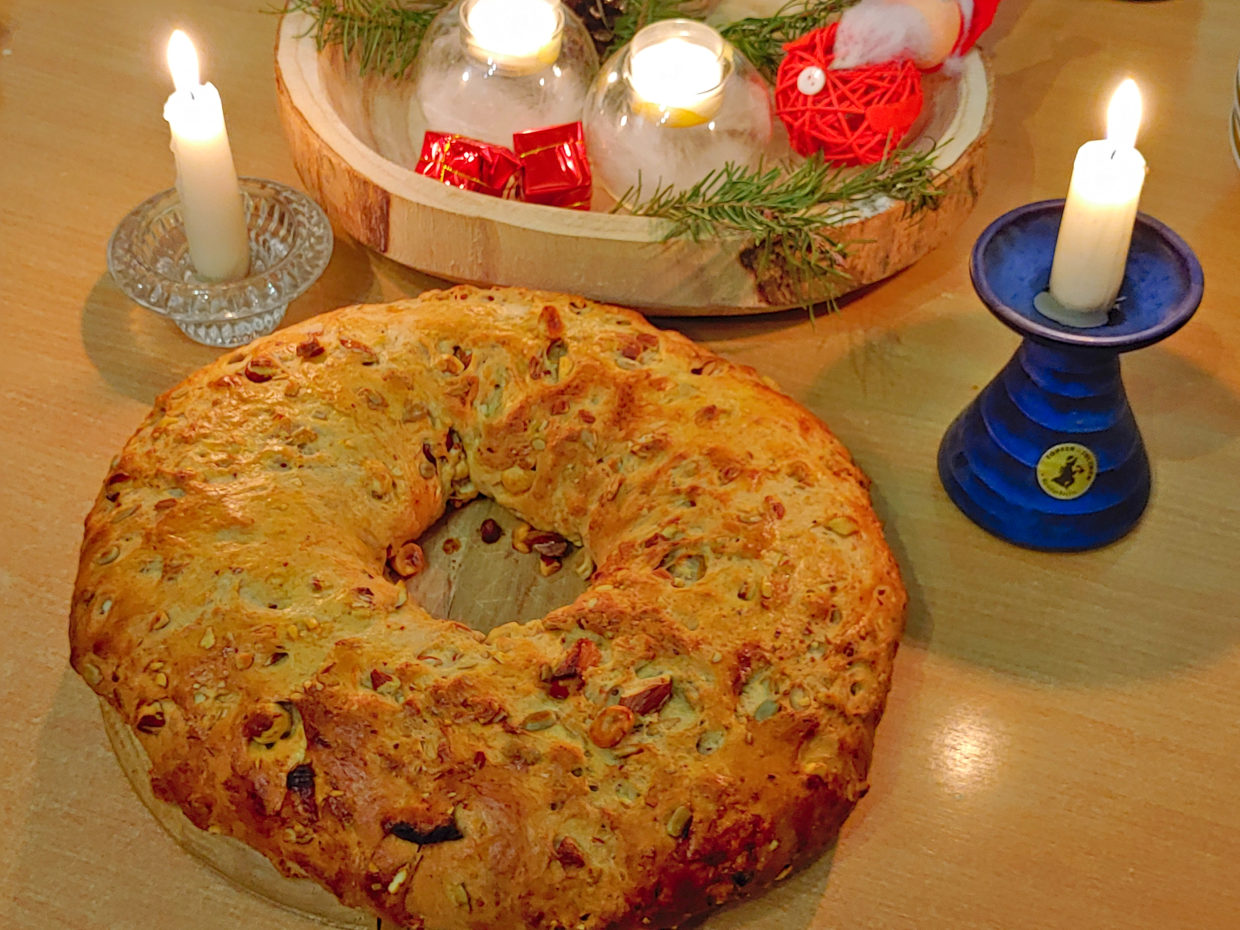 Bolo Rei and Bolo Rainha - Portuguese Christmas Cake