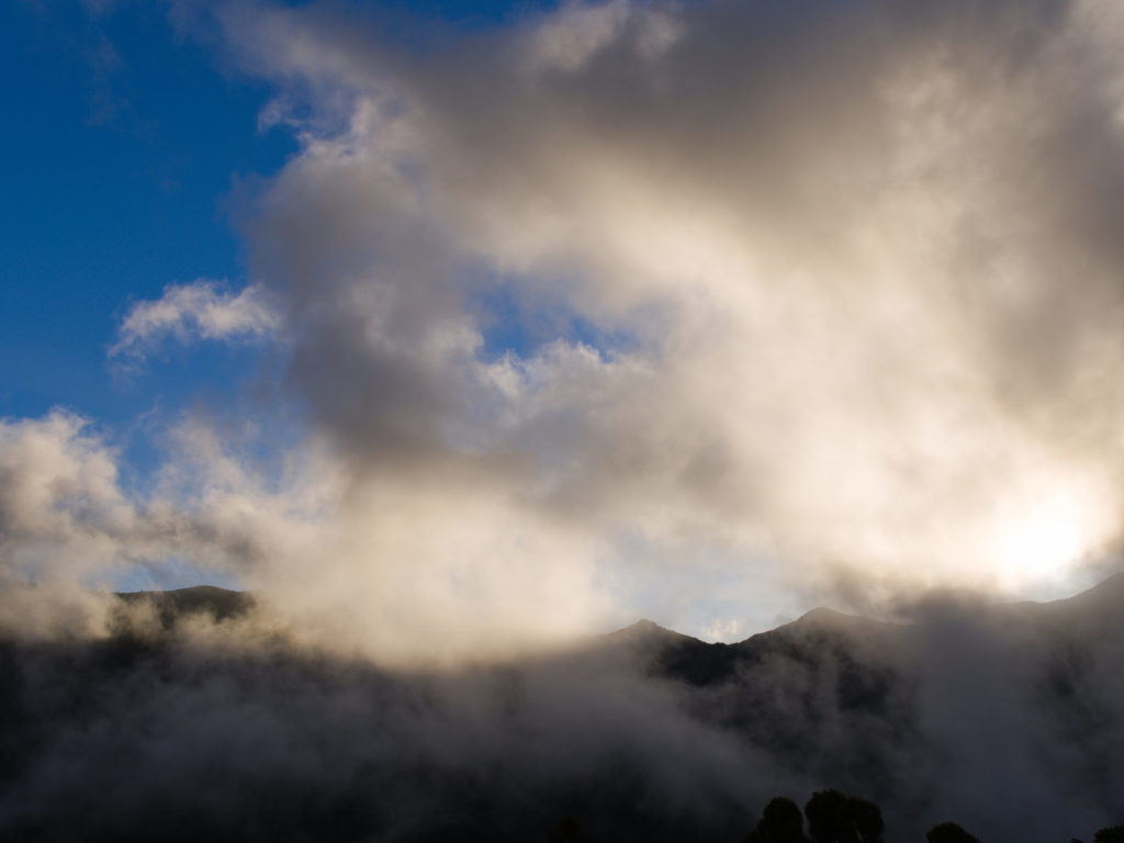 Die Sonne verschwindet hinter dem Pico da Vara Die Sonne verschwindet hinter dem Pico da Vara