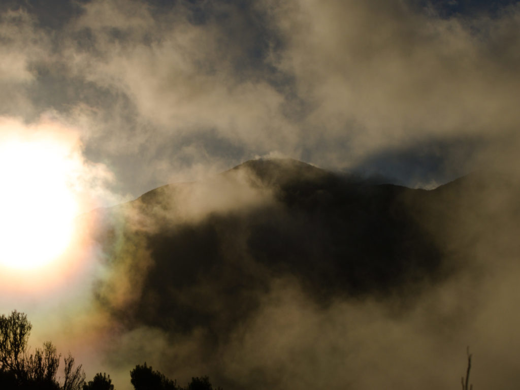 Sonnenuntergang hinter dem Pico da Vara vom Miradouro Tronqueira aus Sonnenuntergang hinter dem Pico da Vara vom Miradouro Tronqueira aus