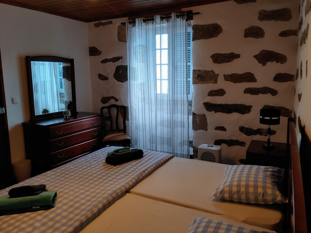 Casinha dos cinco sentidos - Lower bedroom Casinha dos cinco sentidos - Lower bedroom