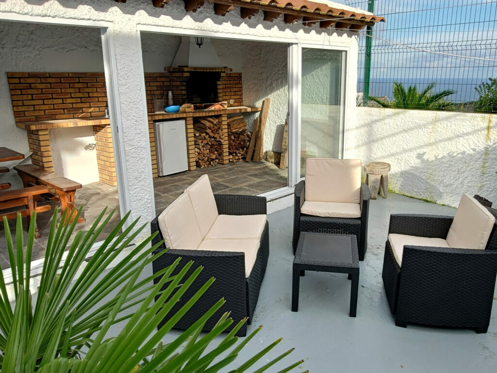Casinha dos cinco sentidos - Terrace with barbecue Casinha dos cinco sentidos - Terrace with barbecue